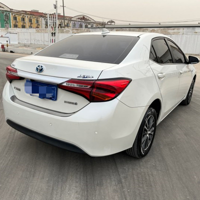 2017 Toyota Corolla Levin 1.8L Υβριδικό Λευκό Σεντάν Αξιοκίνητα και μεταχειρισμένα οχήματα