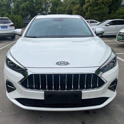 Δεύτερο χέρι 2020 JAC J7 A5 1.5T 2WD Χρησιμοποιημένο αυτοκίνητο 5 πόρτες 5 θέσεις 50-80L χωρητικότητα δεξαμενής καυσίμου