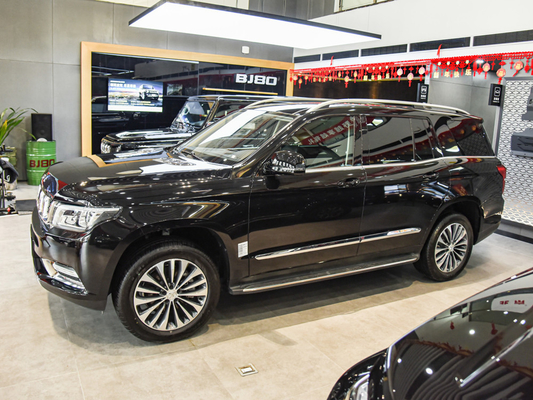 BAIC BJ90 SUV 90% MB GLS450 Μέρη Μέγιστη ταχύτητα 245KM/h Μέγιστη ισχύς 300-400Ps Μεγάλη έκπτωση