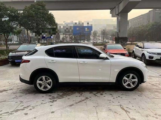 64L χωρητικότητα δεξαμενής Alfa Romeo Stelvio Q4 Sport SUV σε καλή κατάσταση