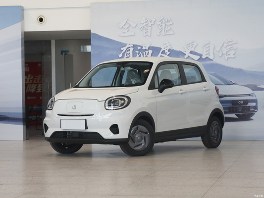 LEAPMOTOR T3 200 Ηλεκτρικό αυτοκίνητο 5 θυρών με 4 θέσεις και ενσωμάτωση υβριδικής τεχνολογίας