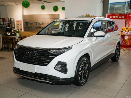 2022 Αριστερό τιμόνι 207T GDi 5 πόρτες 7 θέσεις MPV Βενζινοκίνητο αυτοκίνητο με σύστημα ψυχαγωγίας αυτοκινήτου
