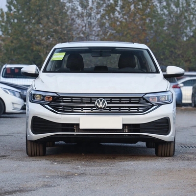 2023 Volkswagen Sagitar 300TSI DSG Leap έκδοση Σεντάν με πίσω κάμερα και αυτόματο κλιματισμό