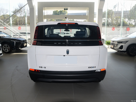Απελευθερώστε την ισχύ του Pentium NAT A 419km Range MPV με 140km / h Max ταχύτητα και 4 πόρτες