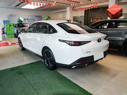 2023 Changan Lamore Blue Whale NE1.5T GDI DCT Sedan TPMS για ασφαλή και ομαλή οδήγηση