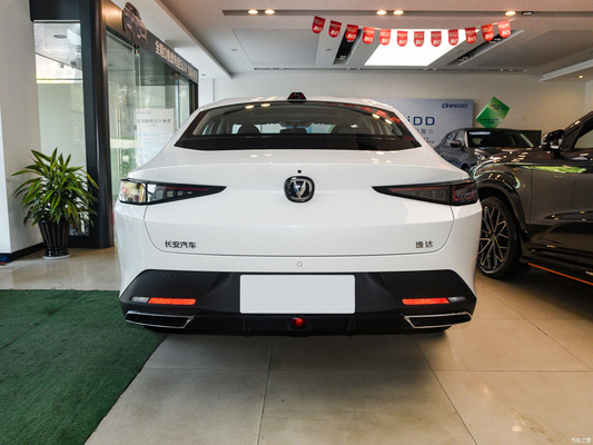 2023 Changan Lamore Blue Whale NE1.5T GDI DCT Sedan TPMS για ασφαλή και ομαλή οδήγηση