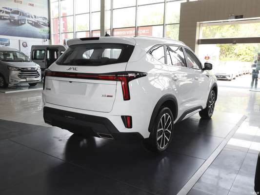2024 Jac X8 Plus 7 θέσεων φως προβολέα LED Βενζινοκίνητο SUV με χωρητικότητα δεξαμενής καυσίμου 50-80L