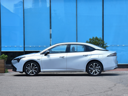 70 Zhijia GAC Aion S Plus Sedan 4810*1880*1515mm 510KM μακράς εμβέλειας ηλεκτρικό αυτοκίνητο για εσάς