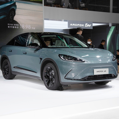 Ενέργεια Baic Arcfox Alpha S 735E 160KW EV Αυτοκίνητο Μεγάλη ταχύτητα Μεγάλο χώρο Αριστερή οδήγηση Μακροχρόνιο