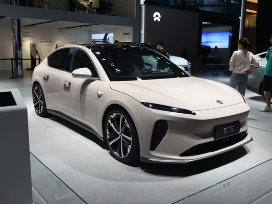 2023 Weilai Nio ET5 560KM 75KWh Touring Ηλεκτρικό Αυτοκίνητο Μεγάλης Ταχύτητας Λοξοφόρο Σεντάν για ανάγκες