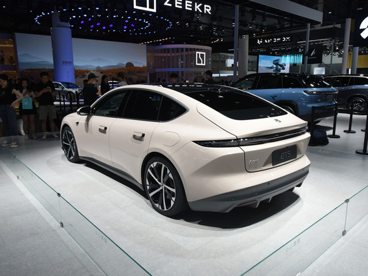 2023 Weilai Nio ET5 560KM 75KWh Touring Ηλεκτρικό Αυτοκίνητο Μεγάλης Ταχύτητας Λοξοφόρο Σεντάν για ανάγκες