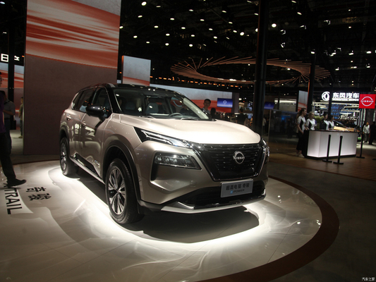 Υβριδικό καύσιμο Nissan X-trail E-power 2023 Αυτοκίνητο Βενζίνη Ηλεκτρική κίνηση Διπλός κινητήρας 4x4 ABS SUV