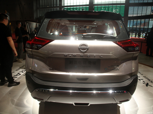 Υβριδικό καύσιμο Nissan X-trail E-power 2023 Αυτοκίνητο Βενζίνη Ηλεκτρική κίνηση Διπλός κινητήρας 4x4 ABS SUV