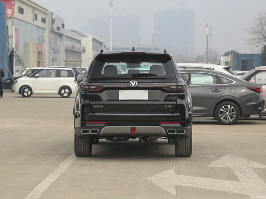 Μπροϊνή ανάρτηση Macpherson 2023 Chang'an CS95 Plus 2.0T 2WD πολυτελές SUV 5 θυρών 7 θέσεων