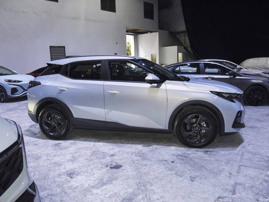 - κατασκευασμένο 2023 GAC Trumpchi GS3 SUV Καλύτερη επιλογή με Πανοραμική οροφή και FWD Drive