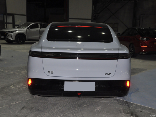 Δυνατότητα μεγάλου βεληνεκούς 375KW VOYAH 4θυρη 5θέσιμη Sedan με 730km CLTC Range