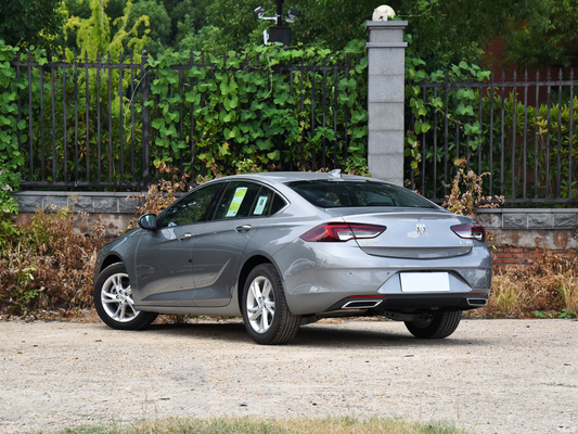4904*1863*1461mm 2024 Buick Regal 25T Super Edition 4 πόρτες 5 θέσεις βενζινοκίνητο αυτοκίνητο με ESC