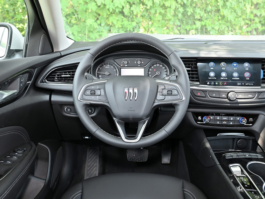 4904*1863*1461mm 2024 Buick Regal 25T Super Edition 4 πόρτες 5 θέσεις βενζινοκίνητο αυτοκίνητο με ESC