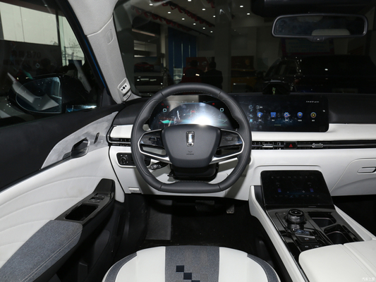 2020 SUV Sedan Pentium E01 με εμβέλεια 450KM και μέγιστη ταχύτητα 170KM/h 4639*1880*1640mm