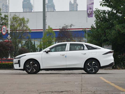 Geely Galaxy L6 2023 60km Υβριδικό PLUS Sedan 1.5T Ηλεκτρικό αυτοκίνητο για CLTC 60k