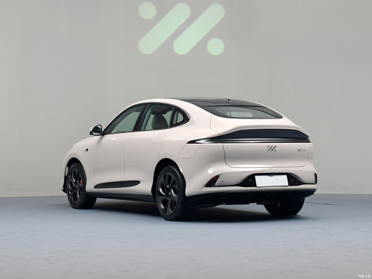 2023 IM LS6 MAX Super Performance Ηλεκτρικό αυτοκίνητο 702KM Super Long Range και καθίσματα για 5 άτομα