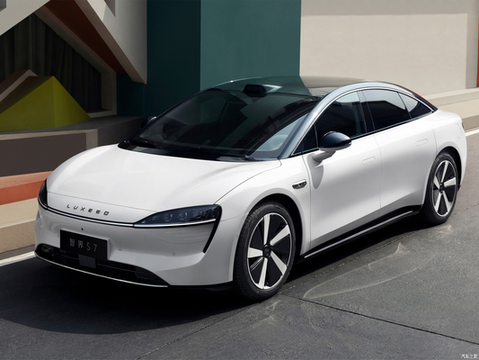 210 KM/h Μέγιστη ταχύτητα Huawei Chery LUXEED S7 Electric Auto Sedan 4 πόρτες 5 θέσεις Υβριδικό