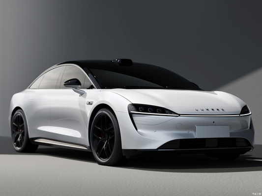 210 KM/h Μέγιστη ταχύτητα Huawei Chery LUXEED S7 Electric Auto Sedan 4 πόρτες 5 θέσεις Υβριδικό