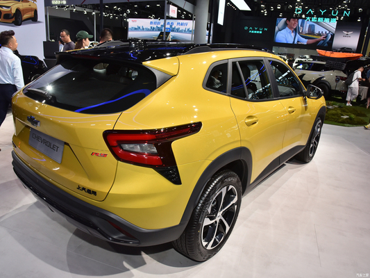 135KW Αριστερό τιμόνι Chevroletseeker Compact SUV 1.5T CVT RS Honeycomb Βενζίνη αυτοκίνητο Made