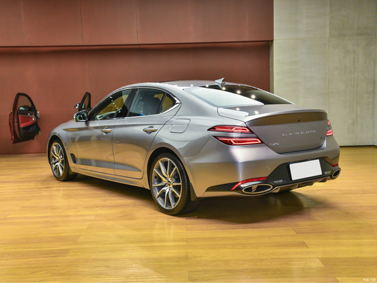 Δερμάτινα καθίσματα και Euro VI Standard Genesis G702023 2.0T με κινητήρα