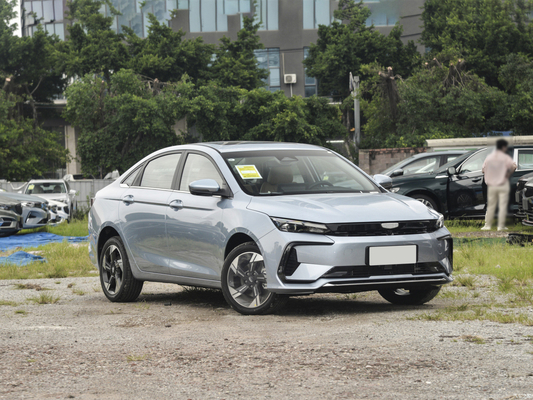 Geely Emgrand L HiP Υβριδικό 5 θέσεων Sedan 100KM Ηλεκτρική αυτονομία Αριστερή οδήγηση 5 θέσεις