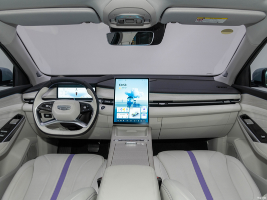 Το Geely Preface L 1.5TD Υβριδικό πολυτελές σεντάν με 4 εμπρόσθιες ταχύτητες και μπροστινό 1 πίσω 1 ραντάρ