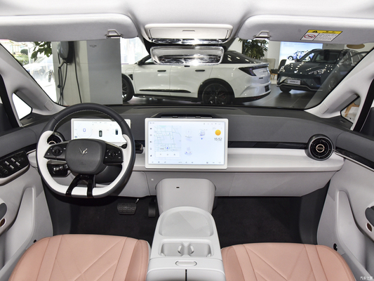 2023MPV ARCFOX KALA 5 θυρών 4 θέσεων ηλεκτρικό όχημα με ισχύ κινητήρα 200KW και εγγυημένη