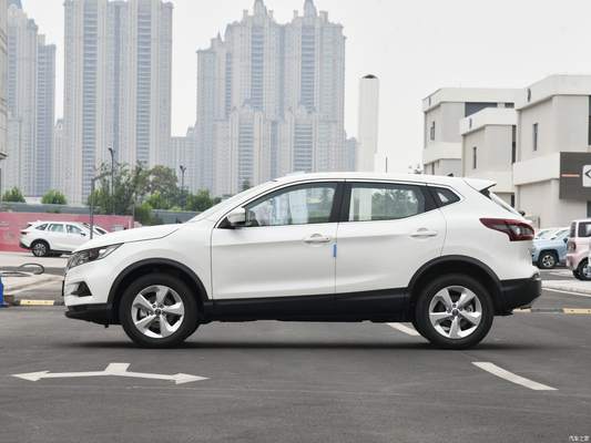 Προχωρήστε προς τα εμπρός αριθμός 7 2023 Nissan Qashqai 2.0L CVT 2WD Βενζινοκίνητο αυτοκίνητο σε μεγάλη ζήτηση