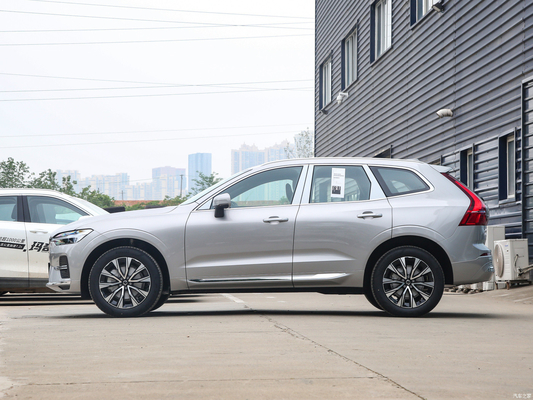 2024 Volvo XC60 B5 48V Light Hybrid 4WD Luxury Mid-Size SUV με 5 καθίσματα και 6 αερόσακους
