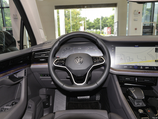 s Top-Performance Touareg 2.0T TSI Ruishang Edition Μεσαίο και Μεγάλο SUV 5 θέσεων