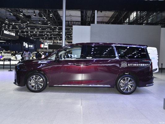 2024 2.0T Interstellar επτά-θέσιμη SAIC MAXUS G90 MPV με μέγιστη ροπή Nm 300-400Nm