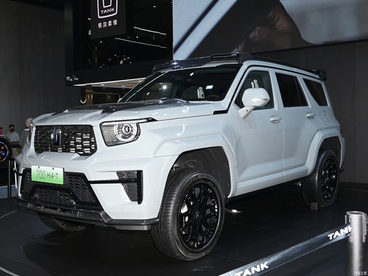 Τάνκ 700 Hi4-T 2024 Υβριδικό SUV με 120 kW ισχύος κινητήρα και δομή αμαξώματος 5 θυρών 5 θέσεων