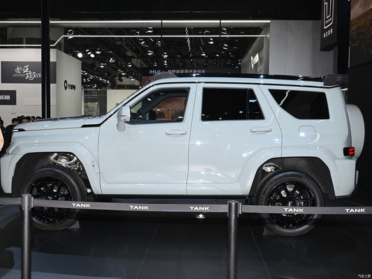 Τάνκ 700 Hi4-T 2024 Υβριδικό SUV με 120 kW ισχύος κινητήρα και δομή αμαξώματος 5 θυρών 5 θέσεων