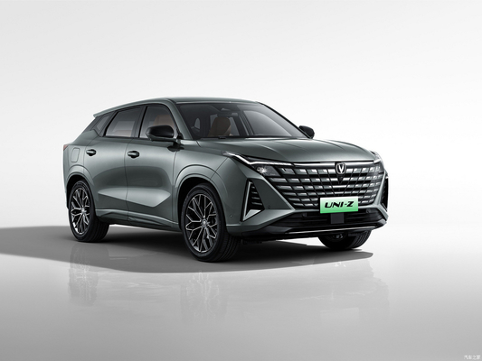 Τσάνγκαν UNI-Z Υβριδικό 4WD οχήμα 125χλμ καθαρό ηλεκτρικό πεζοπορικό εύρος με αριστερή οδήγηση