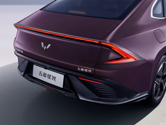 Καλύτερη επιλογή 2023 Wuling Starlight Υβριδικό Ηλεκτρικό Σεντάν 4 πόρτες 5 θέσεις μονό κινητήρα