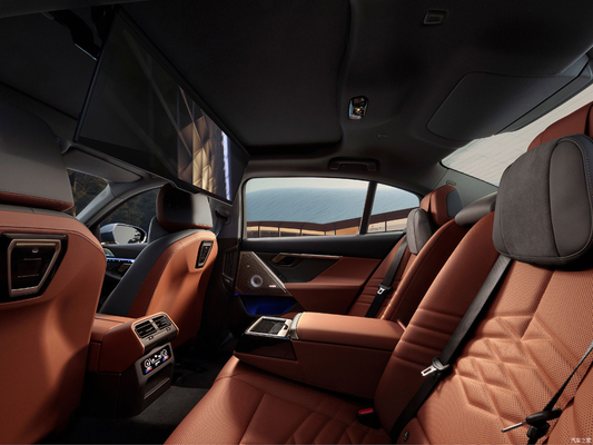 2024 BMW i5 eDrive 35L M Sports Package 567 χλμ. Ακαθαρή ηλεκτρική κρουαζιέρα