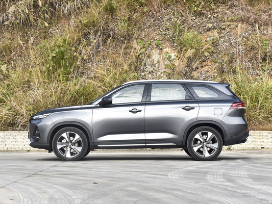 2024 Changan X7 Plus 7-θέσιμο βενζινοκίνητο αυτοκίνητο με 1.5T αυτόματο μέγιστη ταχύτητα 190 KM/h