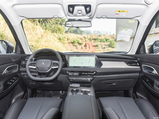 2024 Changan X7 Plus 7-θέσιμο βενζινοκίνητο αυτοκίνητο με 1.5T αυτόματο μέγιστη ταχύτητα 190 KM/h