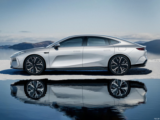 200KW Μονοκινητήρας 2024 Geely Galaxy Yinhe E8 665km Starship Voyage Edition Ενέργεια Οχήμα