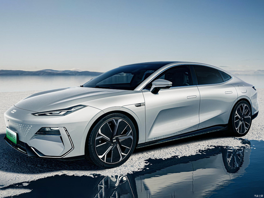 200KW Μονοκινητήρας 2024 Geely Galaxy Yinhe E8 665km Starship Voyage Edition Ενέργεια Οχήμα