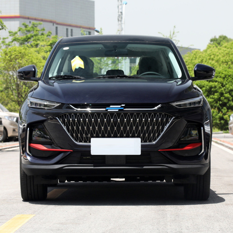 5 πόρτες 5 θέσεις SUV 2023 Changan Oshan X7 Plus Αεριοκίνητο με διαστάσεις 4730*1870*1720mm