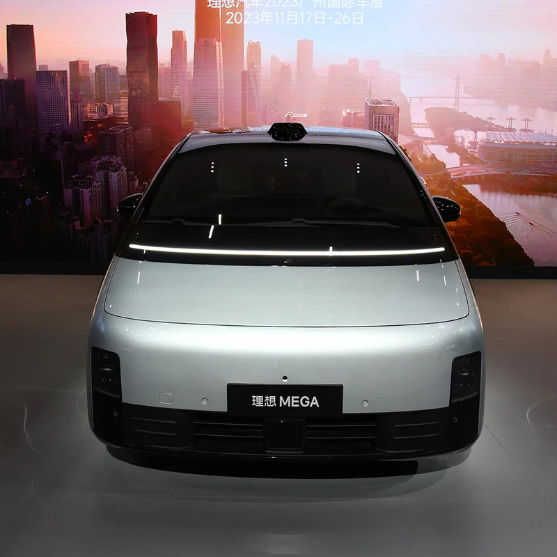 2023 MAX MPV Li Mega Auto EVC αυτοκίνητο με συνολική ισχύ κινητήρα 400KW και εμβέλεια CLTC 700KM