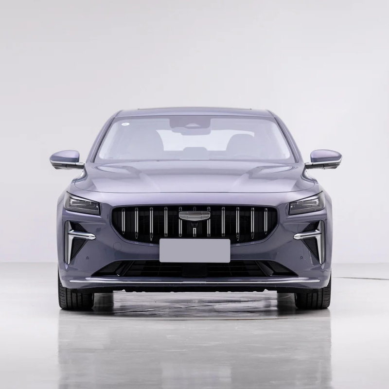 Το Geely Preface L 1.5TD Υβριδικό πολυτελές σεντάν με 4 εμπρόσθιες ταχύτητες και μπροστινό 1 πίσω 1 ραντάρ