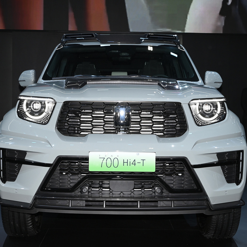 Τάνκ 700 Hi4-T 2024 Υβριδικό SUV με 120 kW ισχύος κινητήρα και δομή αμαξώματος 5 θυρών 5 θέσεων