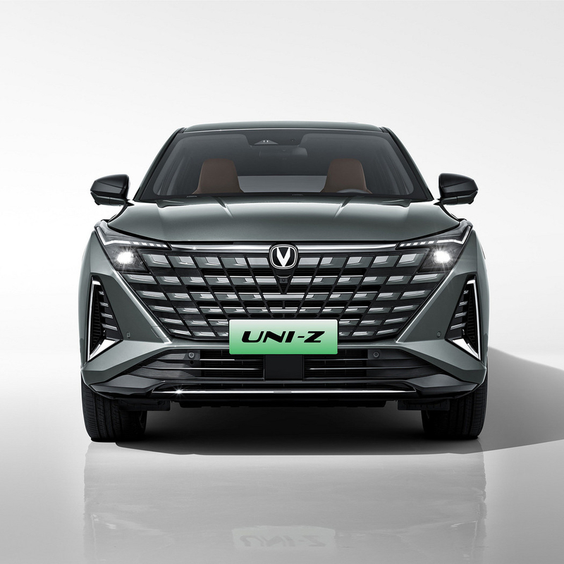 Τσάνγκαν UNI-Z Υβριδικό 4WD οχήμα 125χλμ καθαρό ηλεκτρικό πεζοπορικό εύρος με αριστερή οδήγηση
